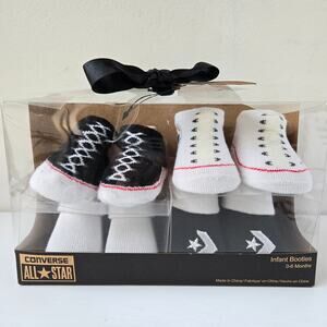 Converse All Star NEW 4-Pack Infant Booties Socks Size 0-6 Months NIB Gift Box